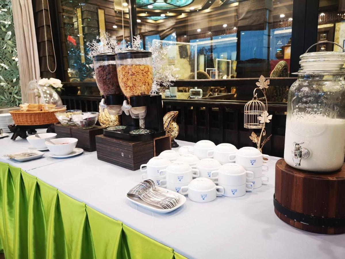 Ruean Phae Royal Park Hotel Phitsanulok Ngoại thất bức ảnh