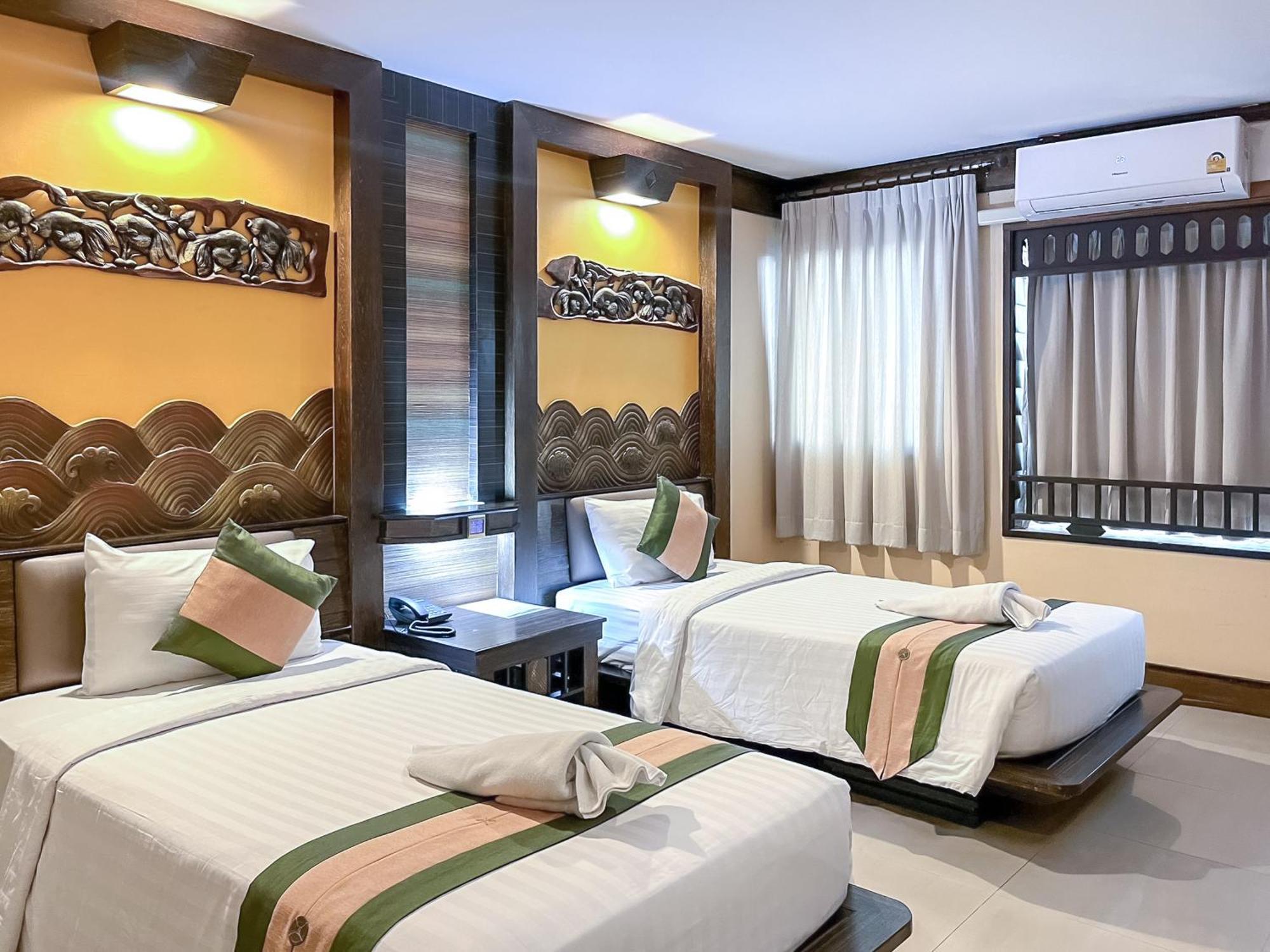 Ruean Phae Royal Park Hotel Phitsanulok Ngoại thất bức ảnh