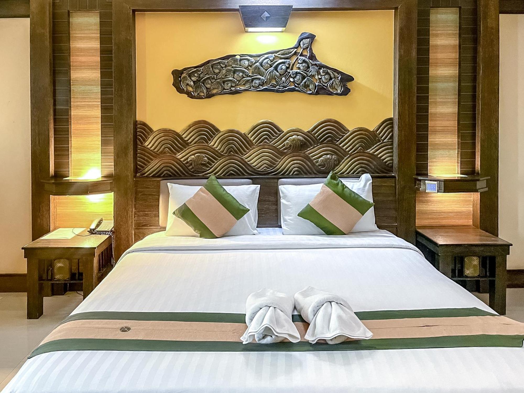 Ruean Phae Royal Park Hotel Phitsanulok Ngoại thất bức ảnh