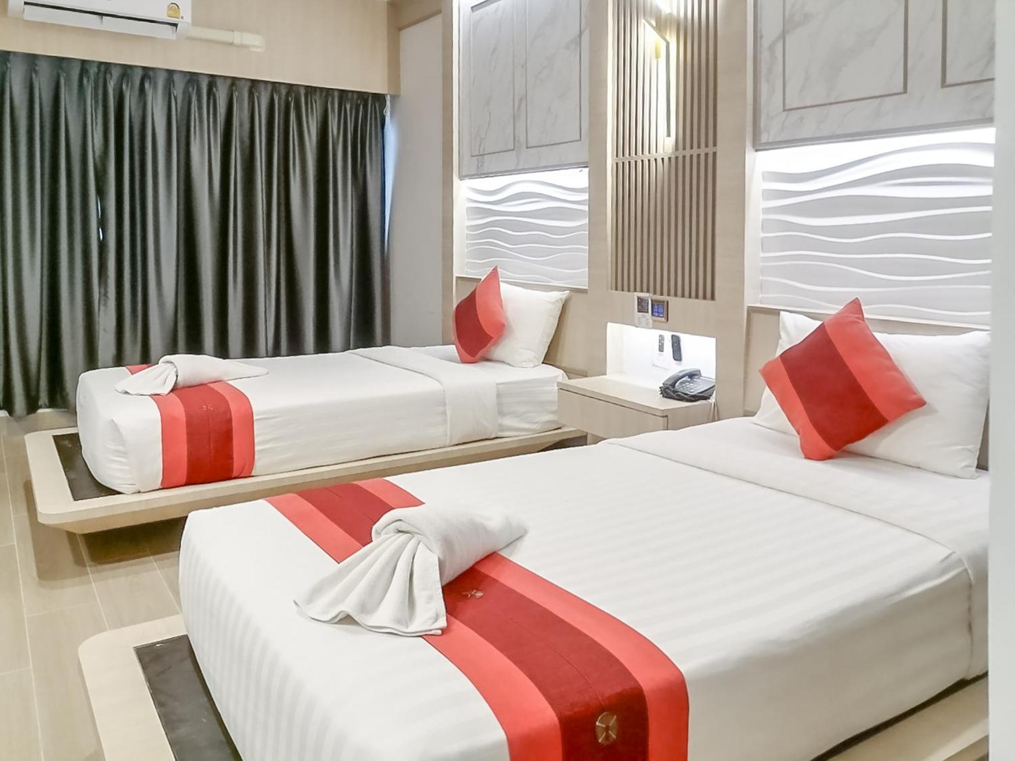 Ruean Phae Royal Park Hotel Phitsanulok Ngoại thất bức ảnh
